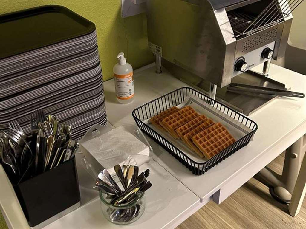 Ibis Budget Nantes Nord Saint Herblain 레스토랑 사진